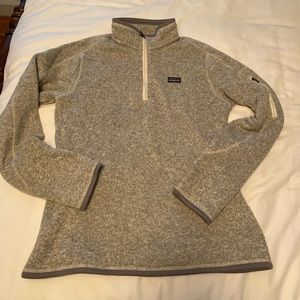 Gray Patagonia quarter zip - women’s medium